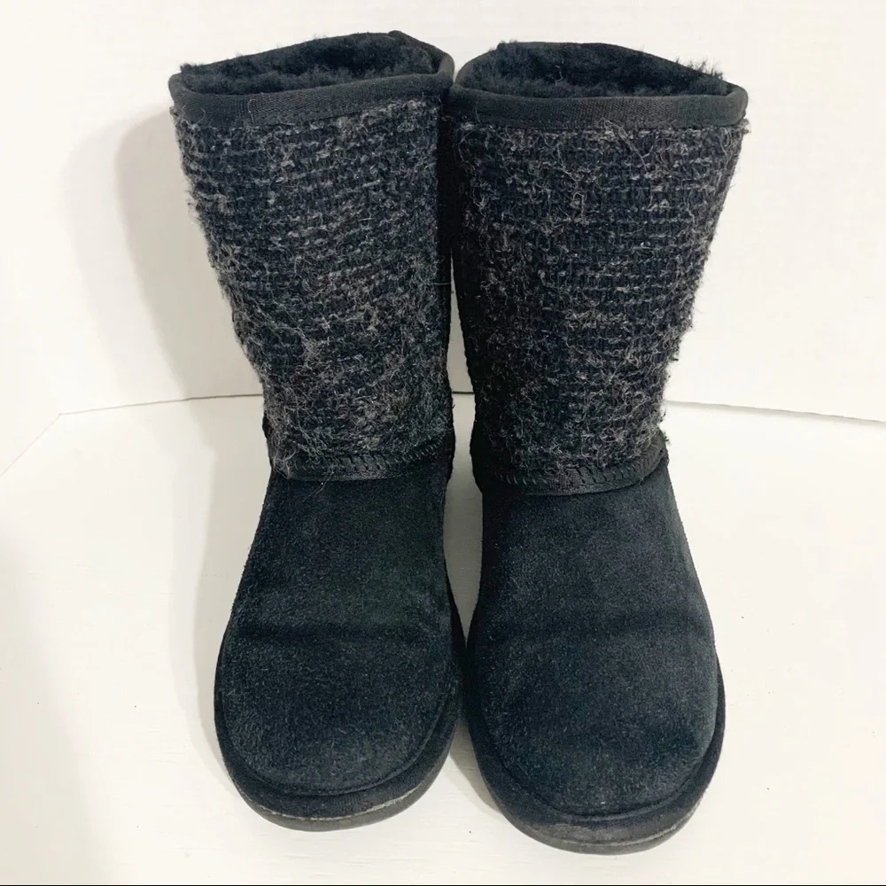 Minnetonka Suede Upper Wool Blend Sheepskin Lining Boot with Woven Top Size 6